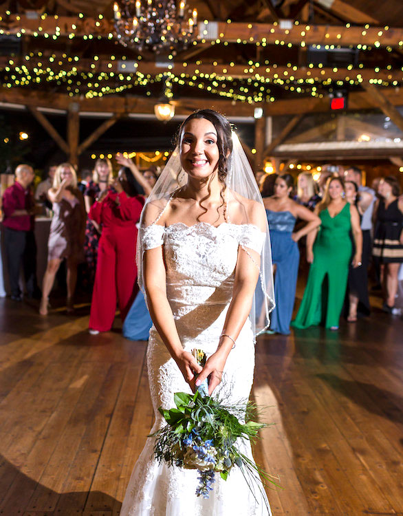 garter boquet toss